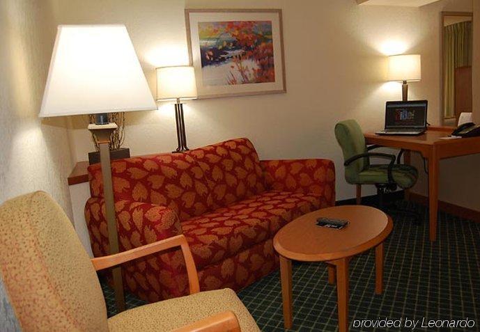 Fairfield Inn And Suites South Hill I-85 Extérieur photo